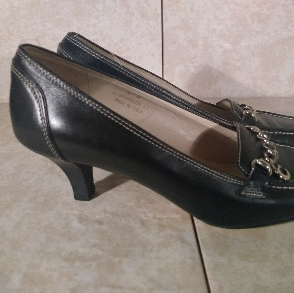 Coach heels - Picture 2 of 3